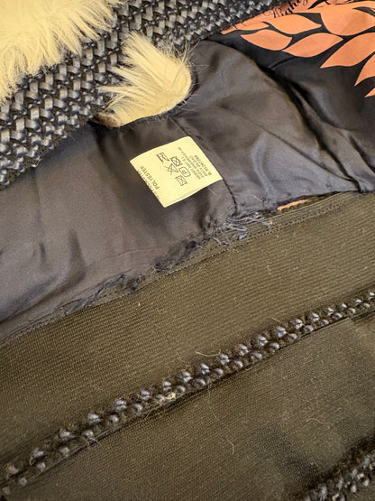 HIGHLY PRETTY. Abrigo pelo detalles T.s