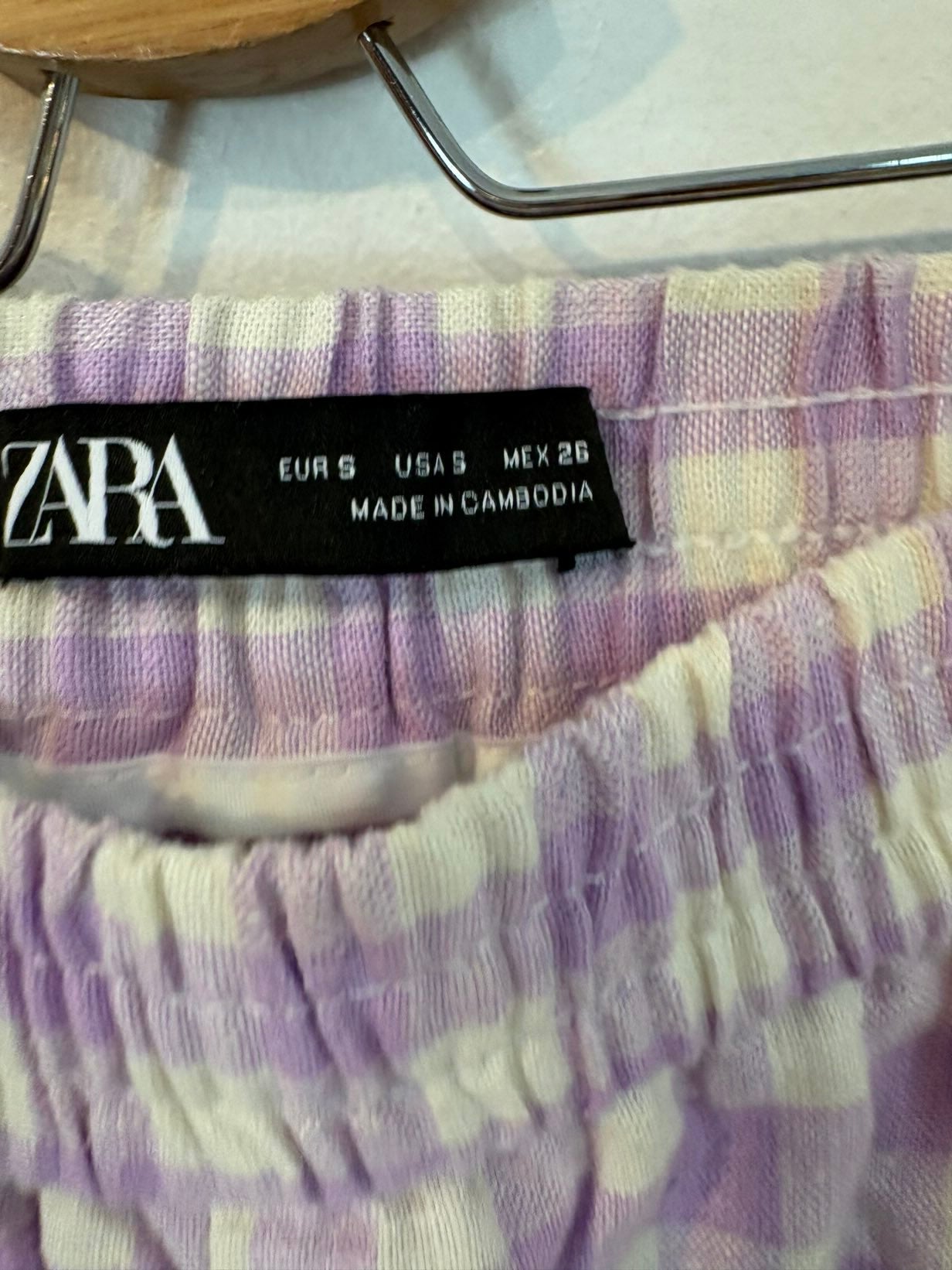 ZARA. Bermuda lino bolsillo en morado