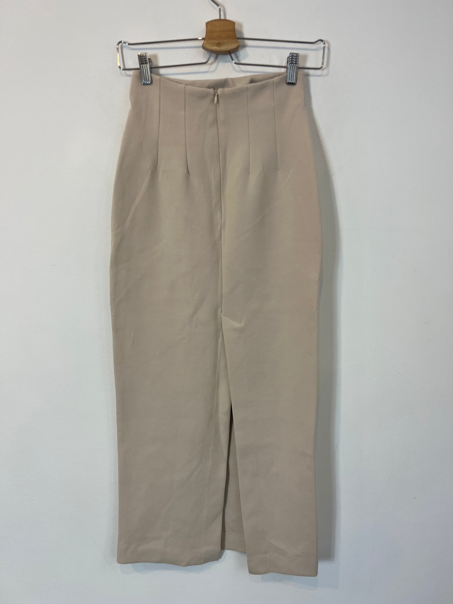 ZARA. Falda midi beige T.s