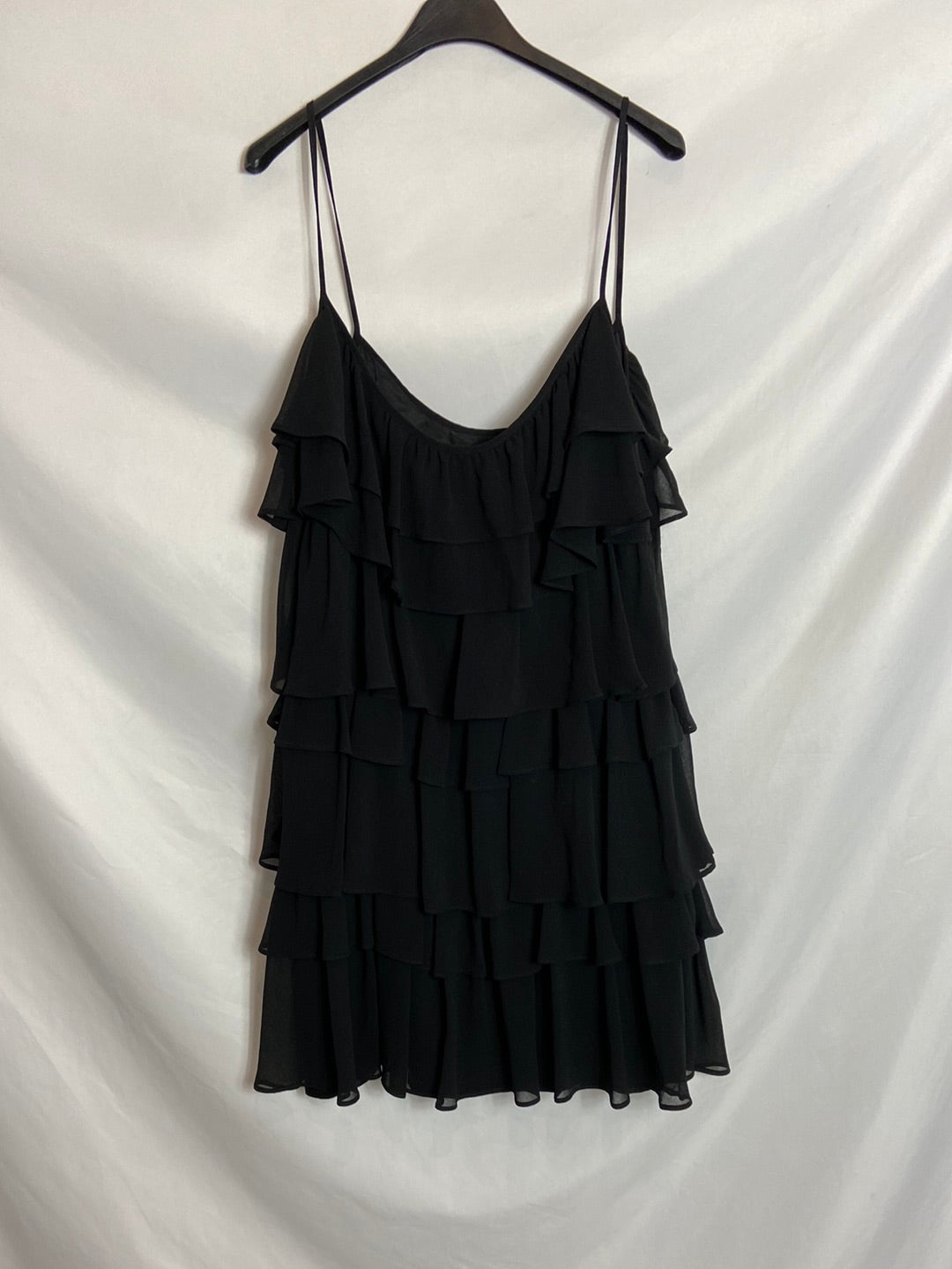 ZARA. Black ruffled dress Tm
