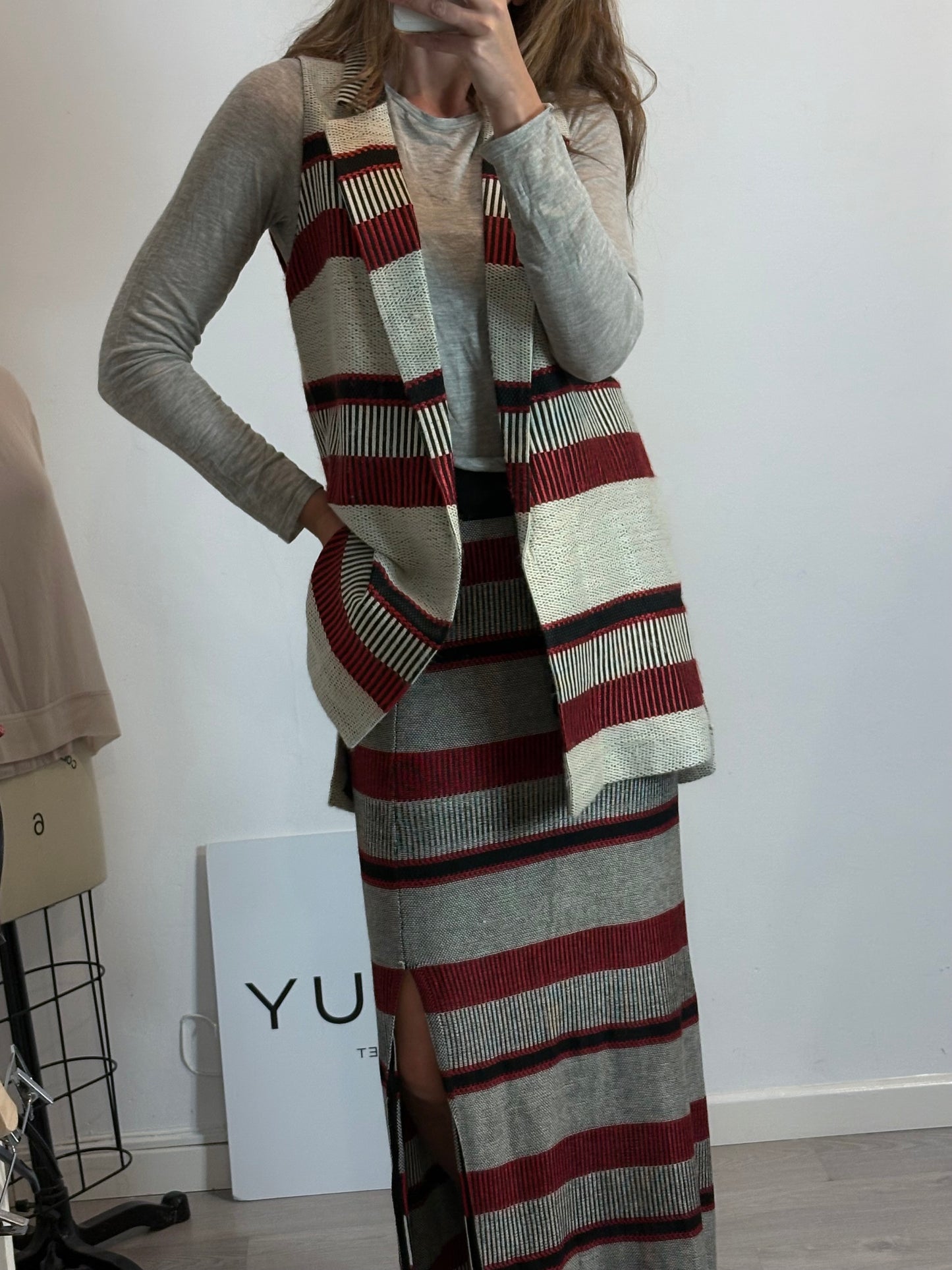 TRUCCO. Ts skirt and vest set