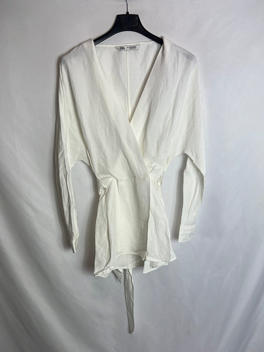 ZARA. Blusa efecto Lino color crudo lazada. T XS
