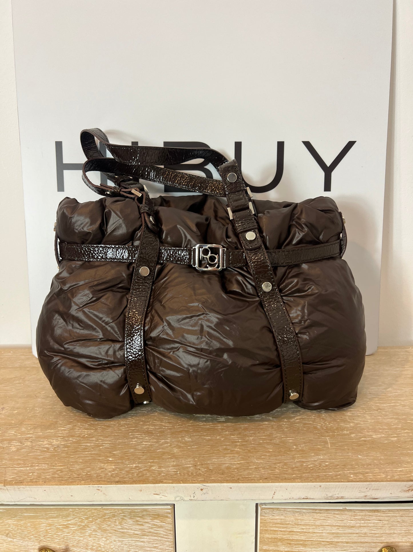 PURIFICACIÓN GARCIA. Medium brown quilted handbag