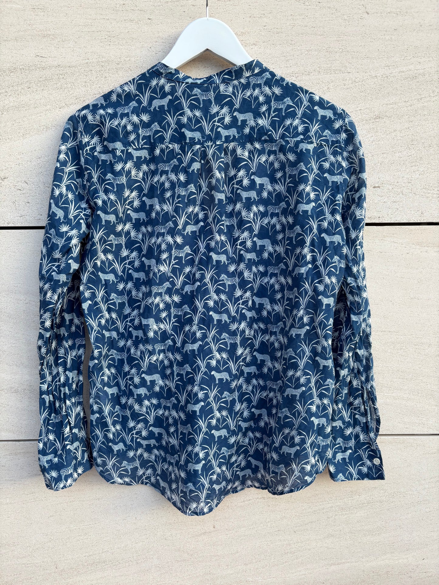 HARTFORD. Blusa azul safari