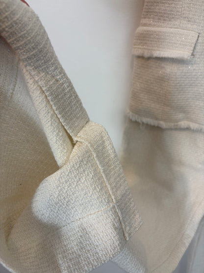 ZARA. Conjunto tweed blanco detalle hilos