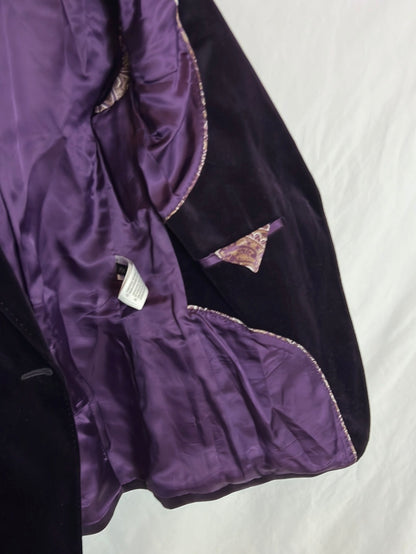 MASSIMO DUTTI. Blazer morada terciopelo T.36