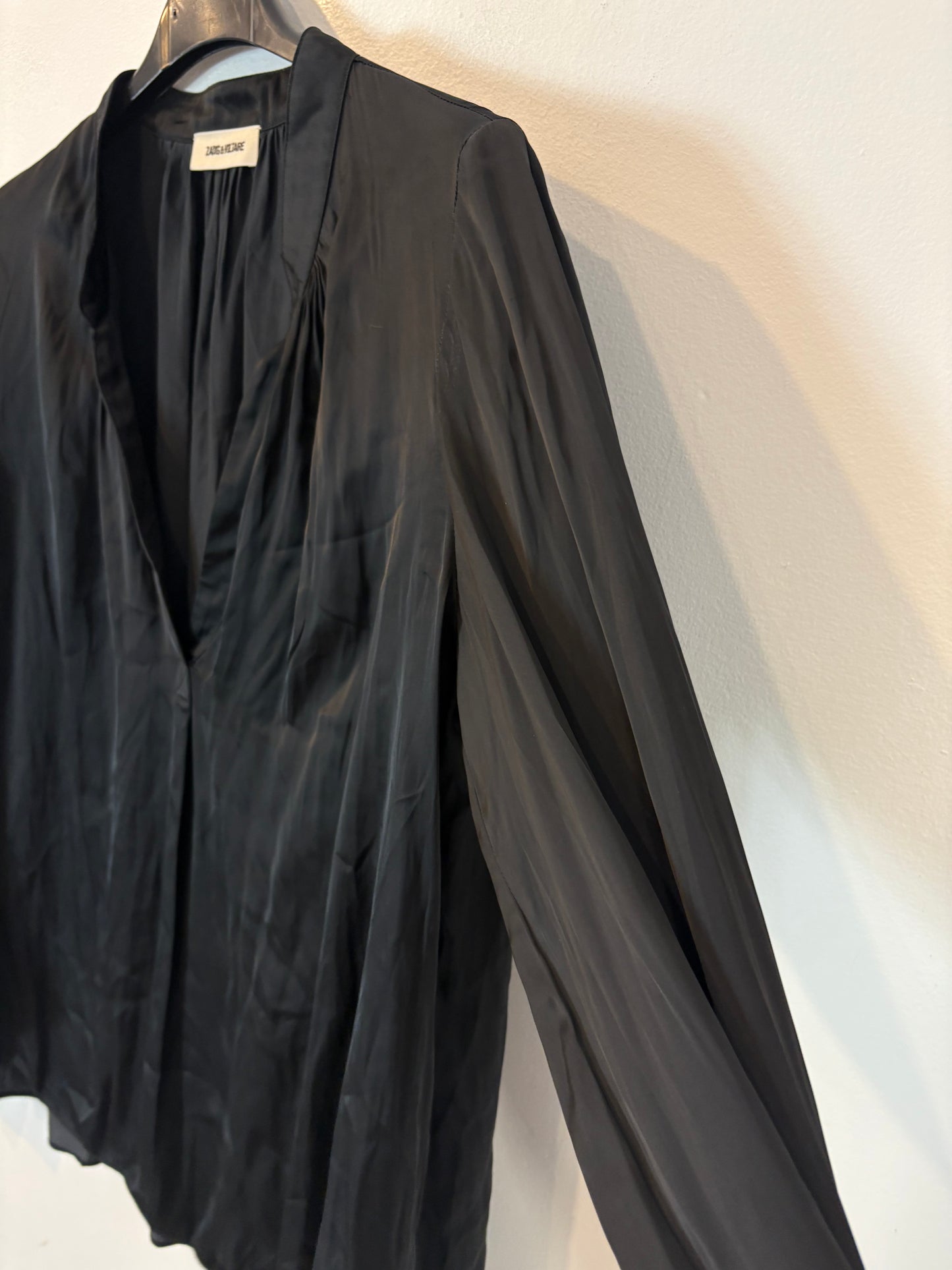 ZADIG&VOLTAIRE. Blusa negra fluida