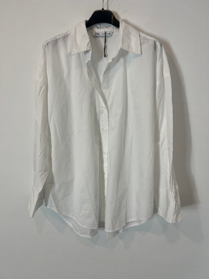ZARA. Oversized white Ts shirt