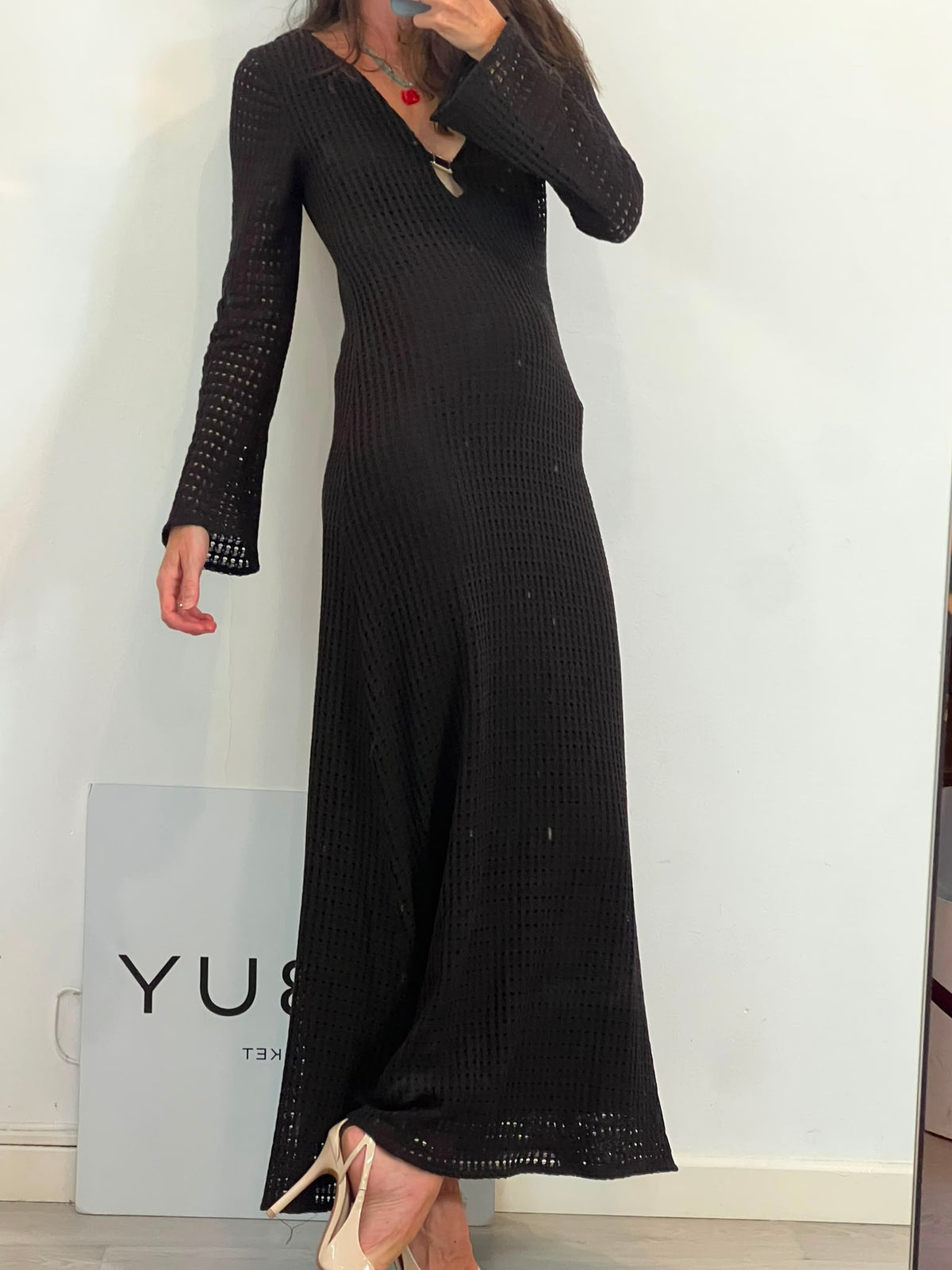 ZARA. Vestido largo negro croché