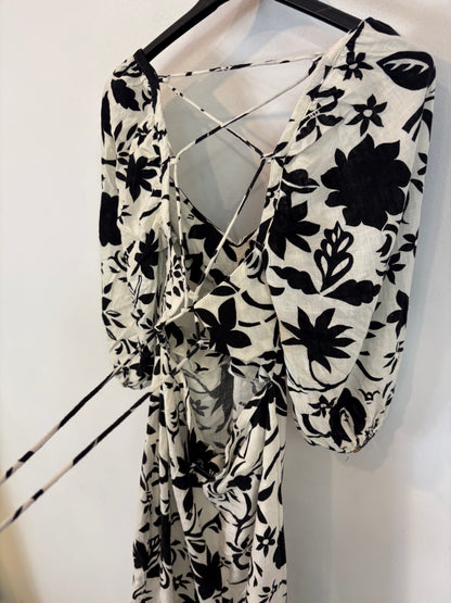ZARA. Vestido largo estampado aberturas