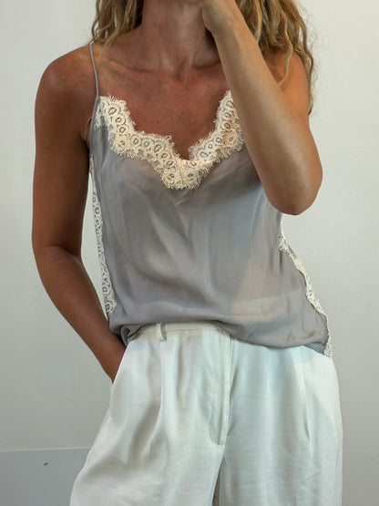 MASSIMO DUTTI. Top lencero gris seda
