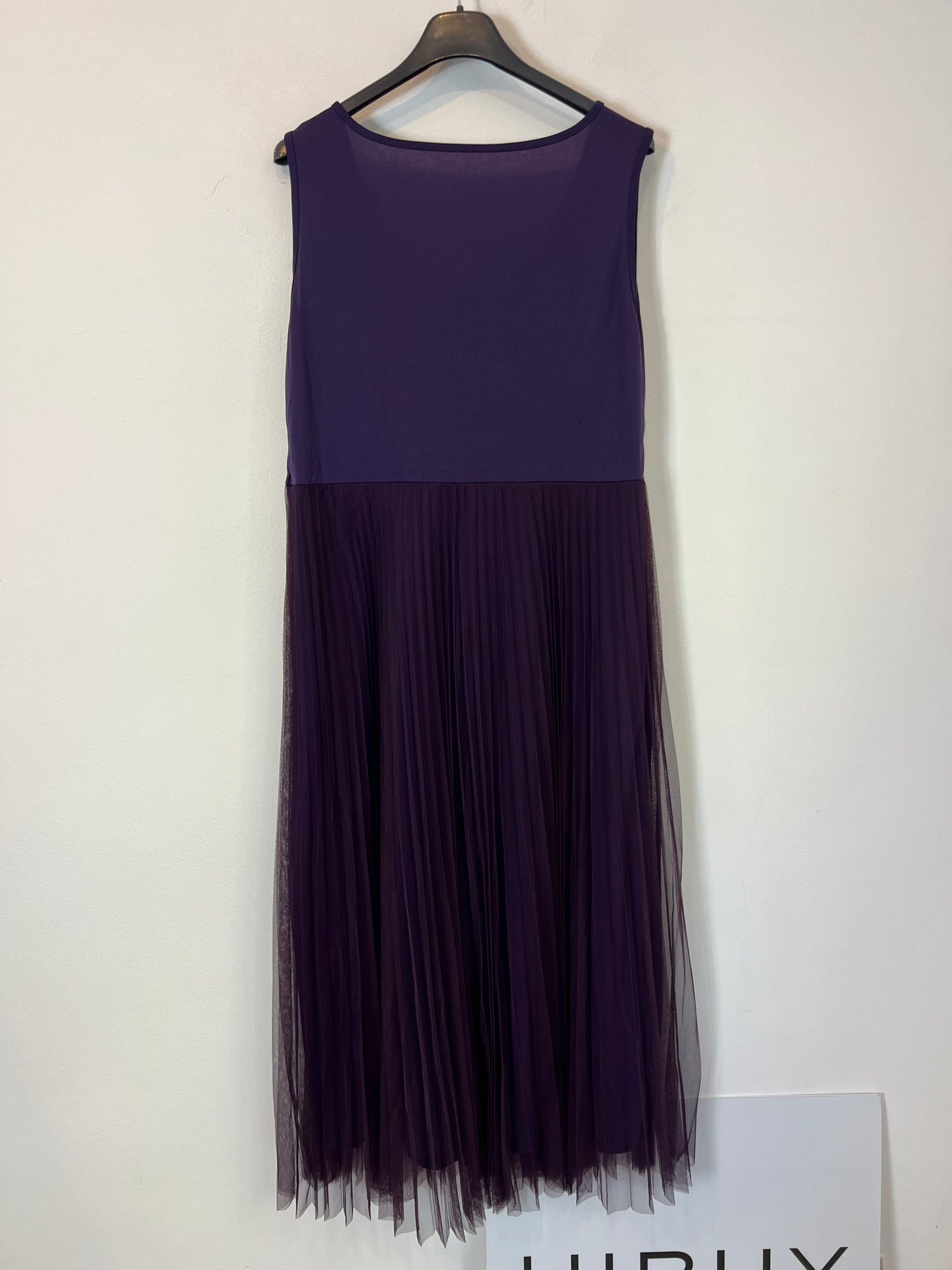 OTHERS. Eggplant-colored tulle midi dress. TM