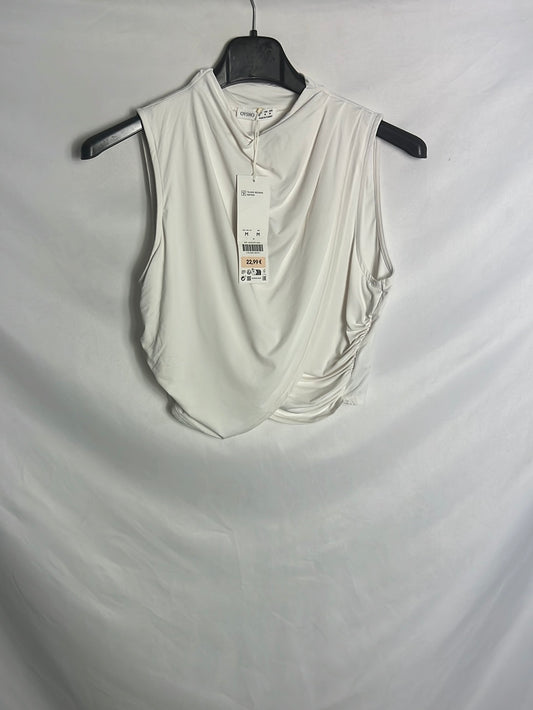 OYSHO. Crop top blanco lycra cruzado. T M