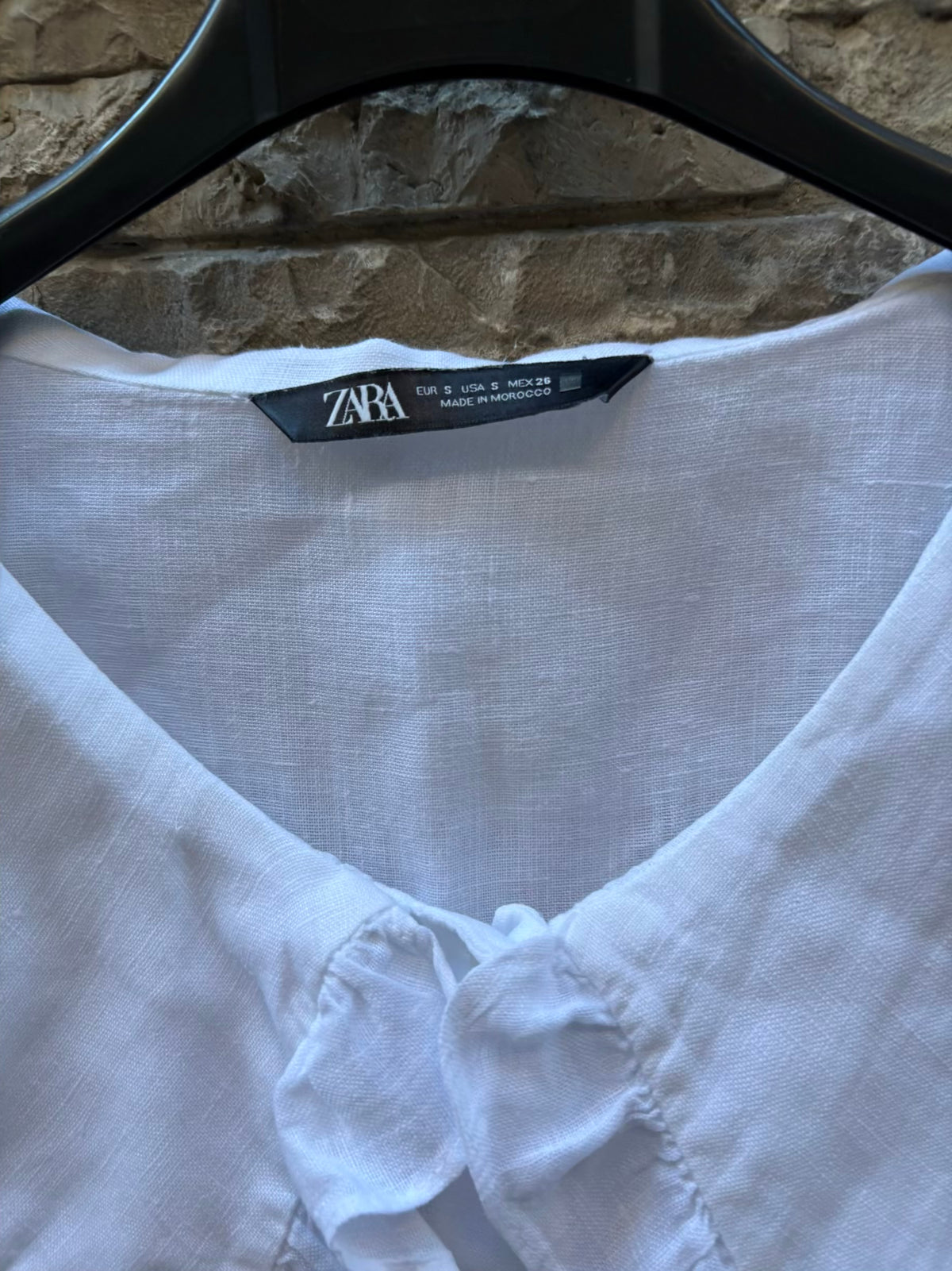 ZARA. Blusa blanca lino cuello amplio