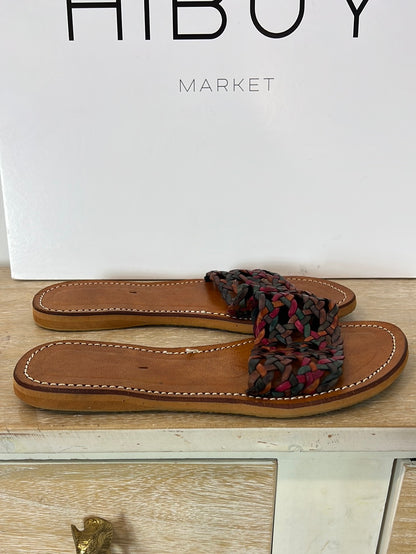 OTRAS. Sandalia plana tira colores. T 40