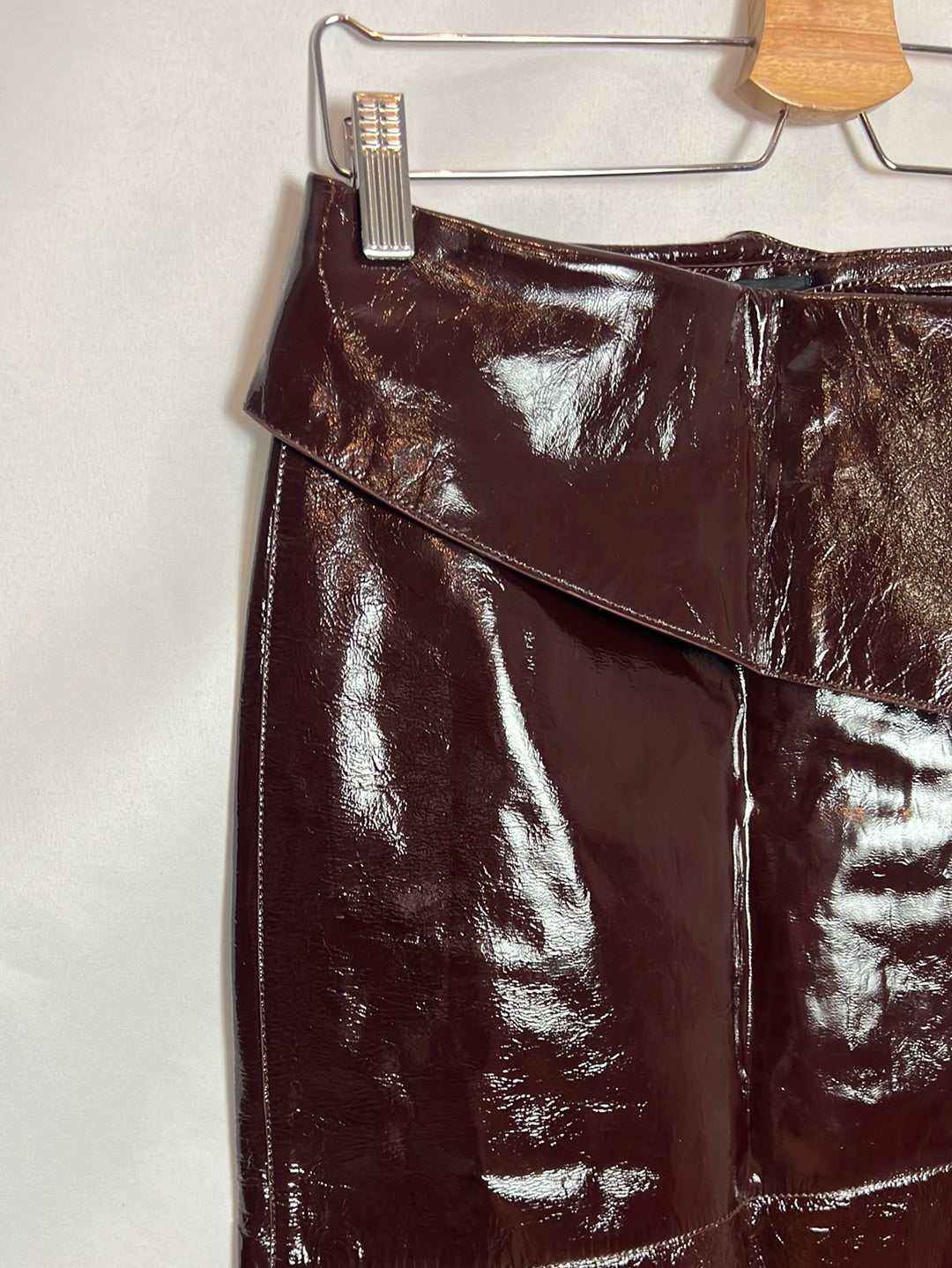 MASSIMO DUTTI. Burgundy brown leather midi skirt. TS