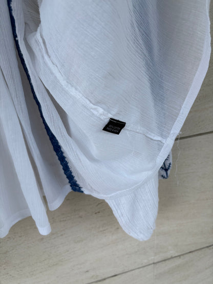 SLUIZ IBIZA. Blusa booho blanca bordados