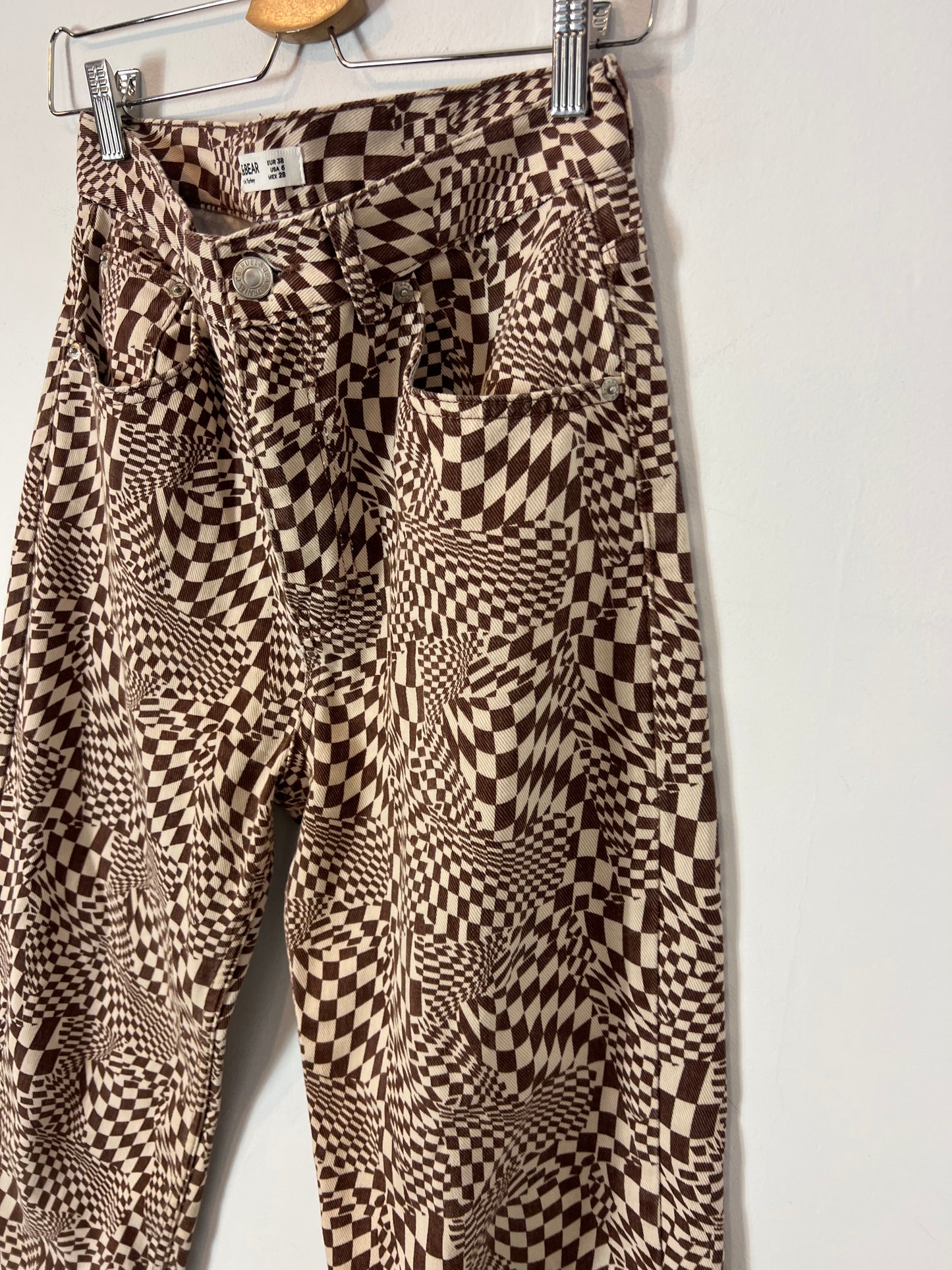 PULL&BEAR. Denim estampado retro. T 38