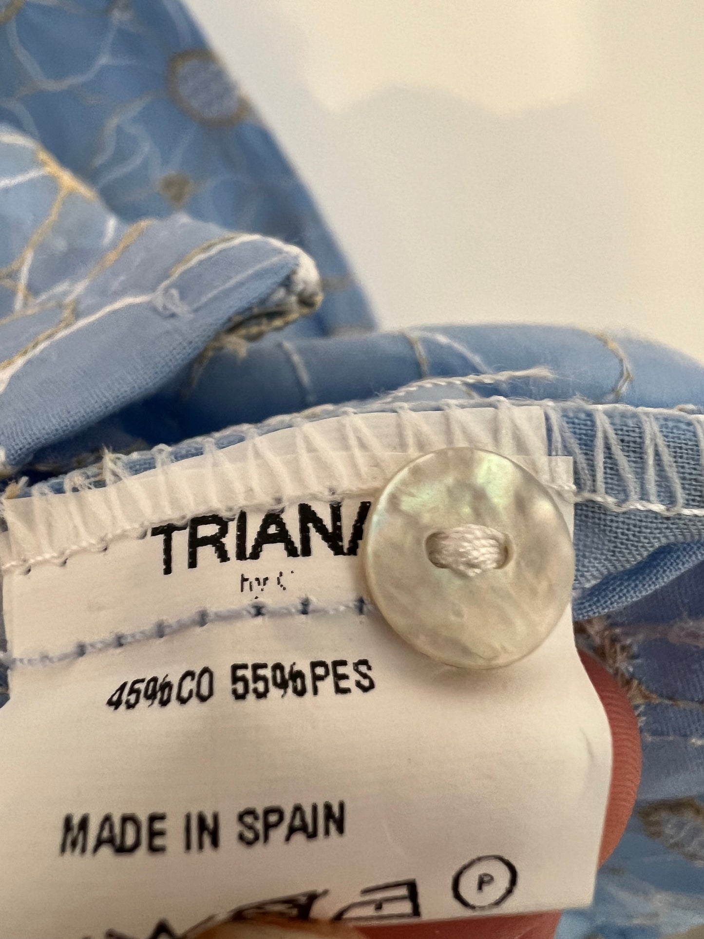 TRIANA BY C. Blusa azul bordada flores T.m