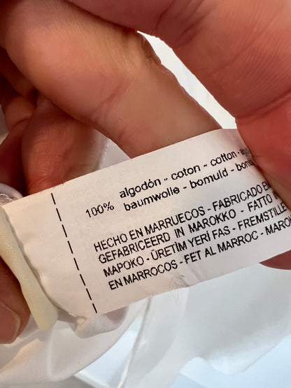 ZARA. White shirt with button detail on the back. TM