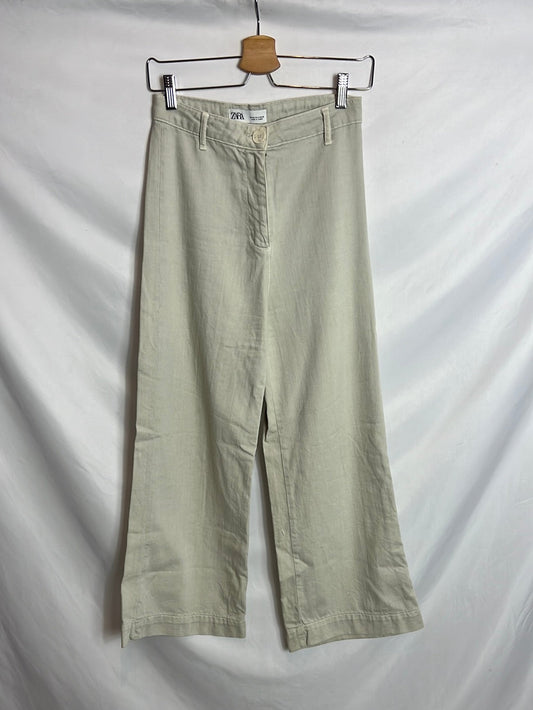 ZARA. Pantalón culotte color piedra. T 34