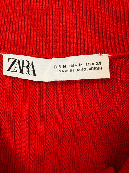 ZARA. Top rojo canalé. T M