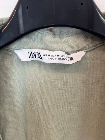 ZARA. Mono verde lino T.m