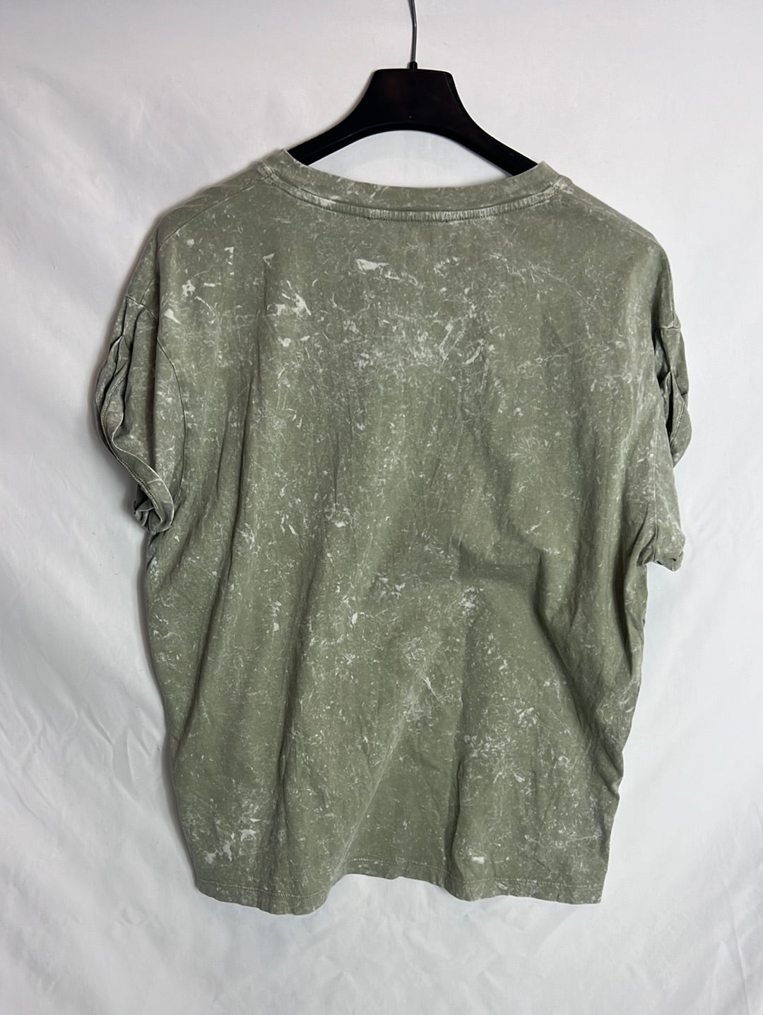 SCALPERS. Camiseta verde calavera T.s