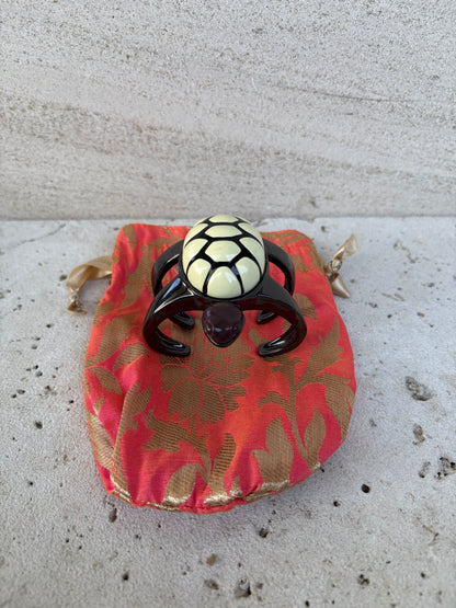 BIMBA Y LOLA. Brazalete rígido tortuga