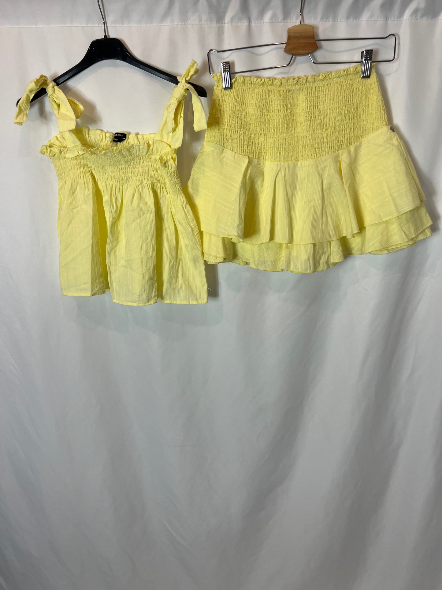 COLORFUL REBEL. total look yellow T.xs