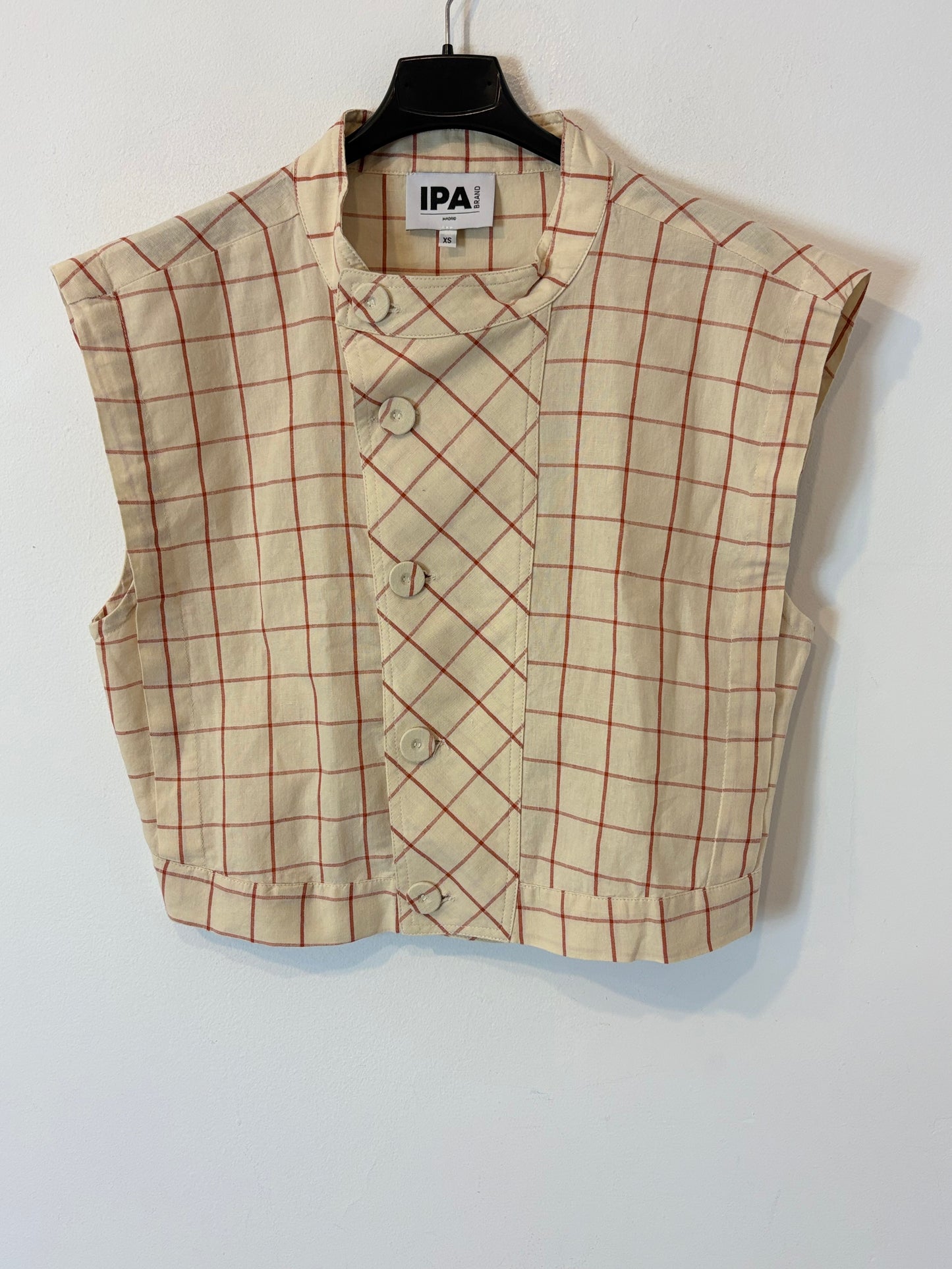 IPA. Conjunto pantalón y chaleco cuadros. T XS