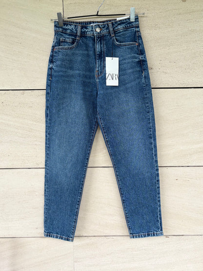 ZARA. Denim mom fit