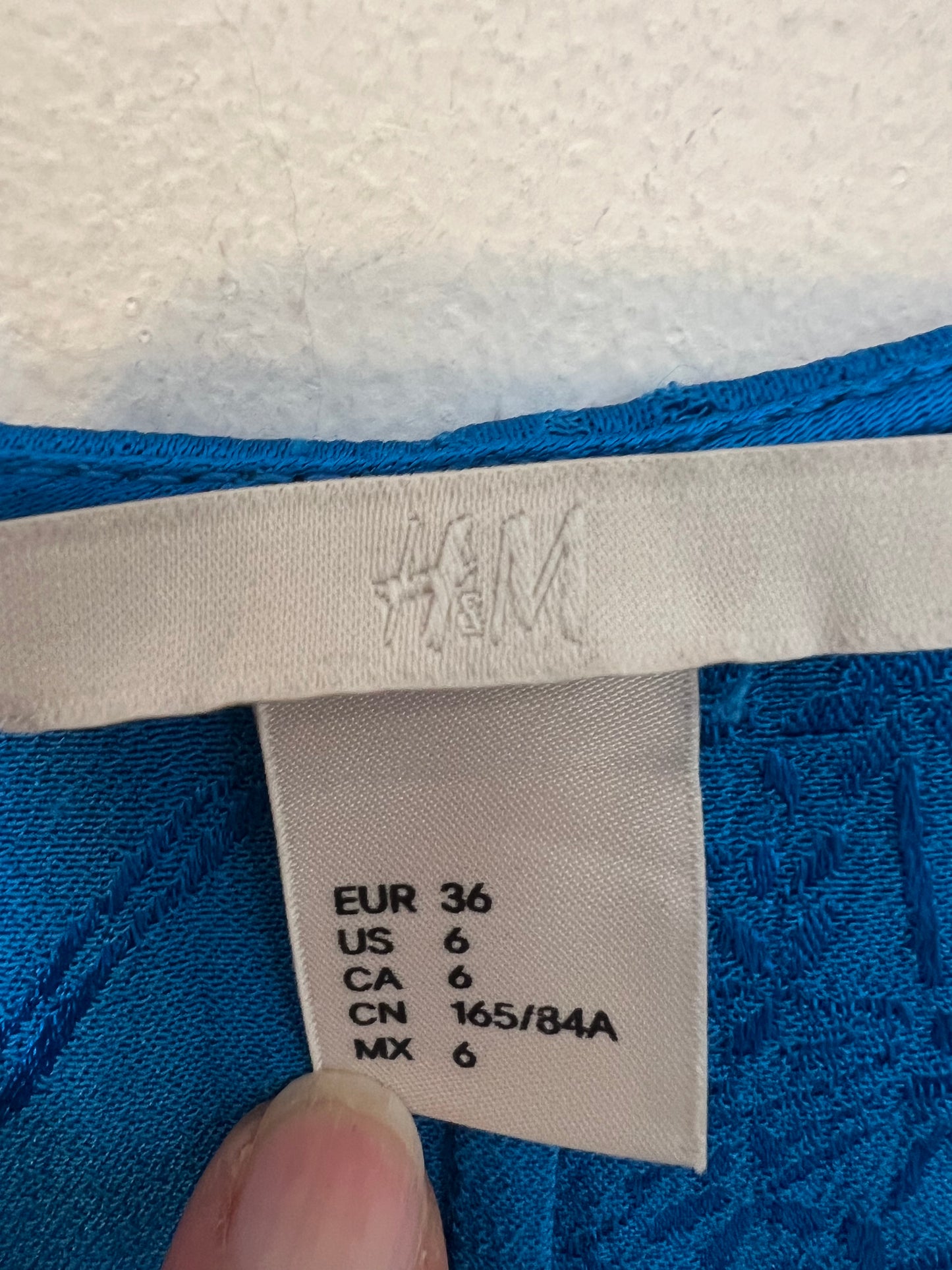 H&amp;M. Turquoise printed midi/kimono dress. TS