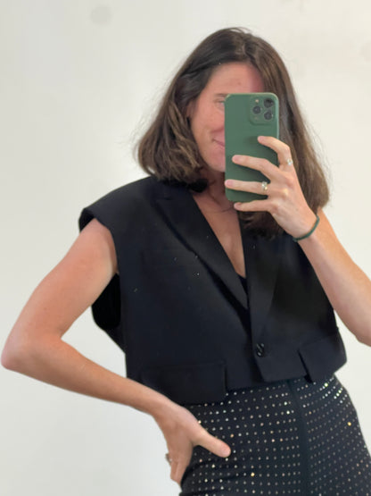 ZARA. Chaleco negro cropped