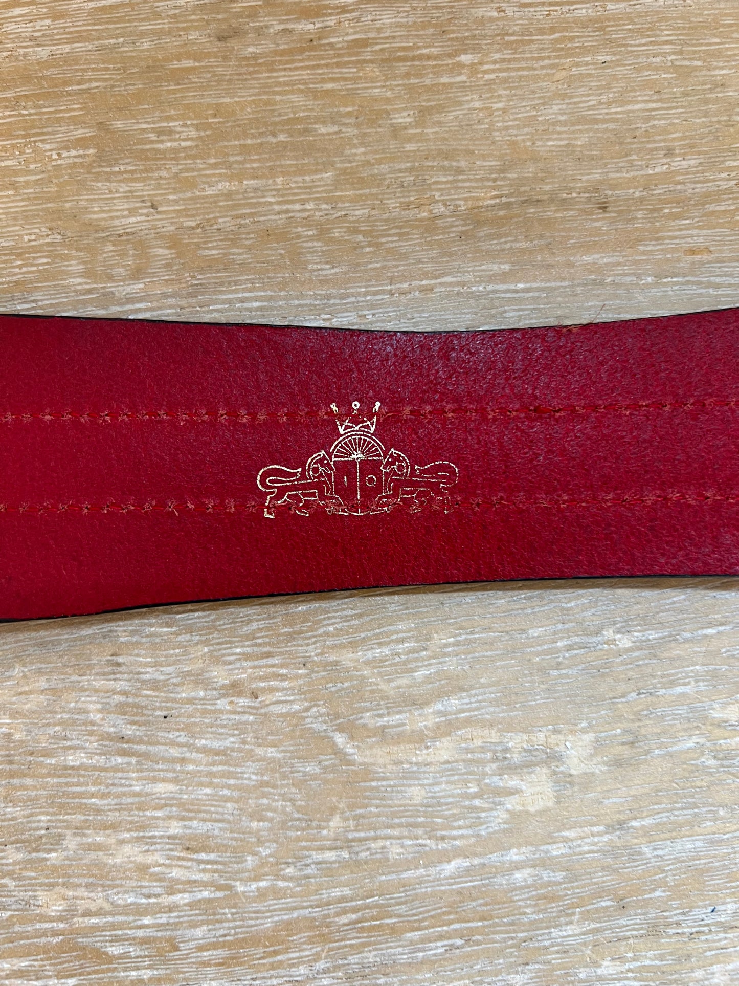 IQ COLLECTION. Leather sash belt