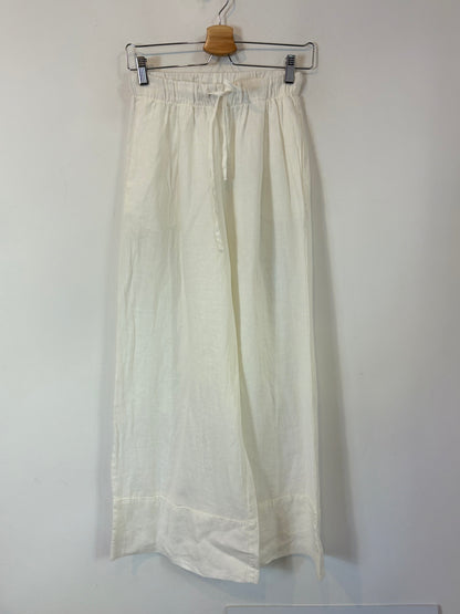 ZARA. Pantalón blanco lino fluido