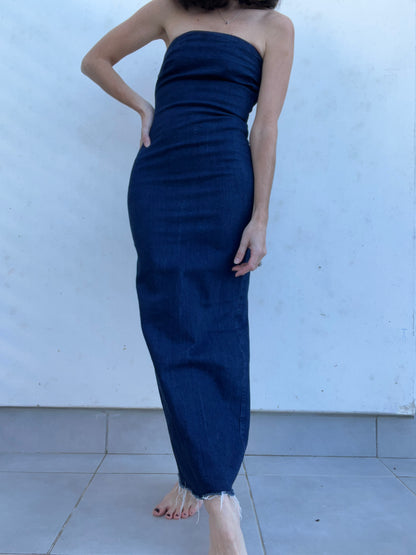 ZARA. Vestido denim palabra de honor
