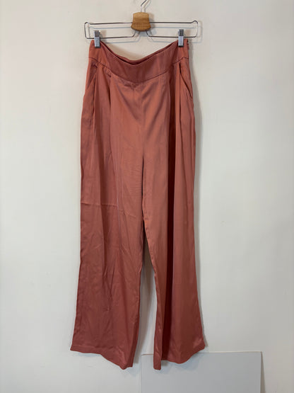 SÉZANE.Conjunto rosa satinado fluido