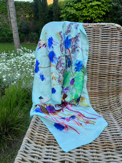 COCCINELLE. Pañuelo seda estampado