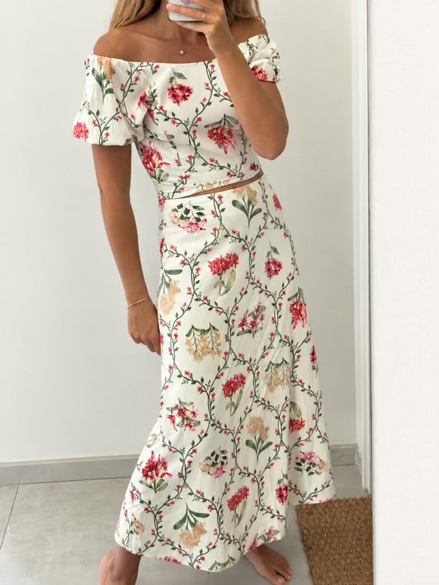 CASTAÑO DE INDIAS. Conjunto top y falda palmitos