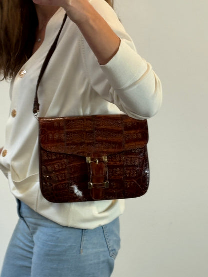 OTRAS. Bolso piel vintage hebilla