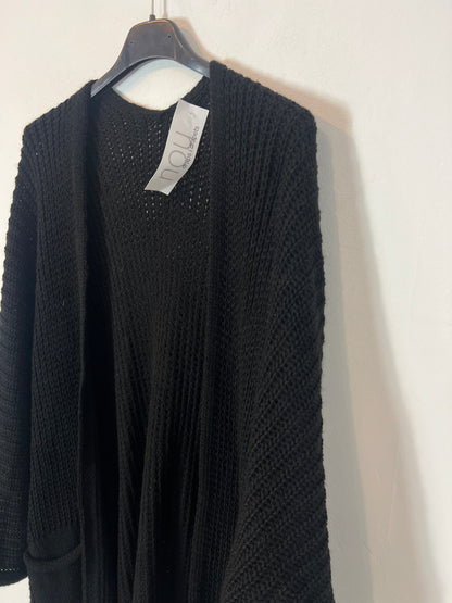 OTRAS. Cárdigan negro bolsillos. T M