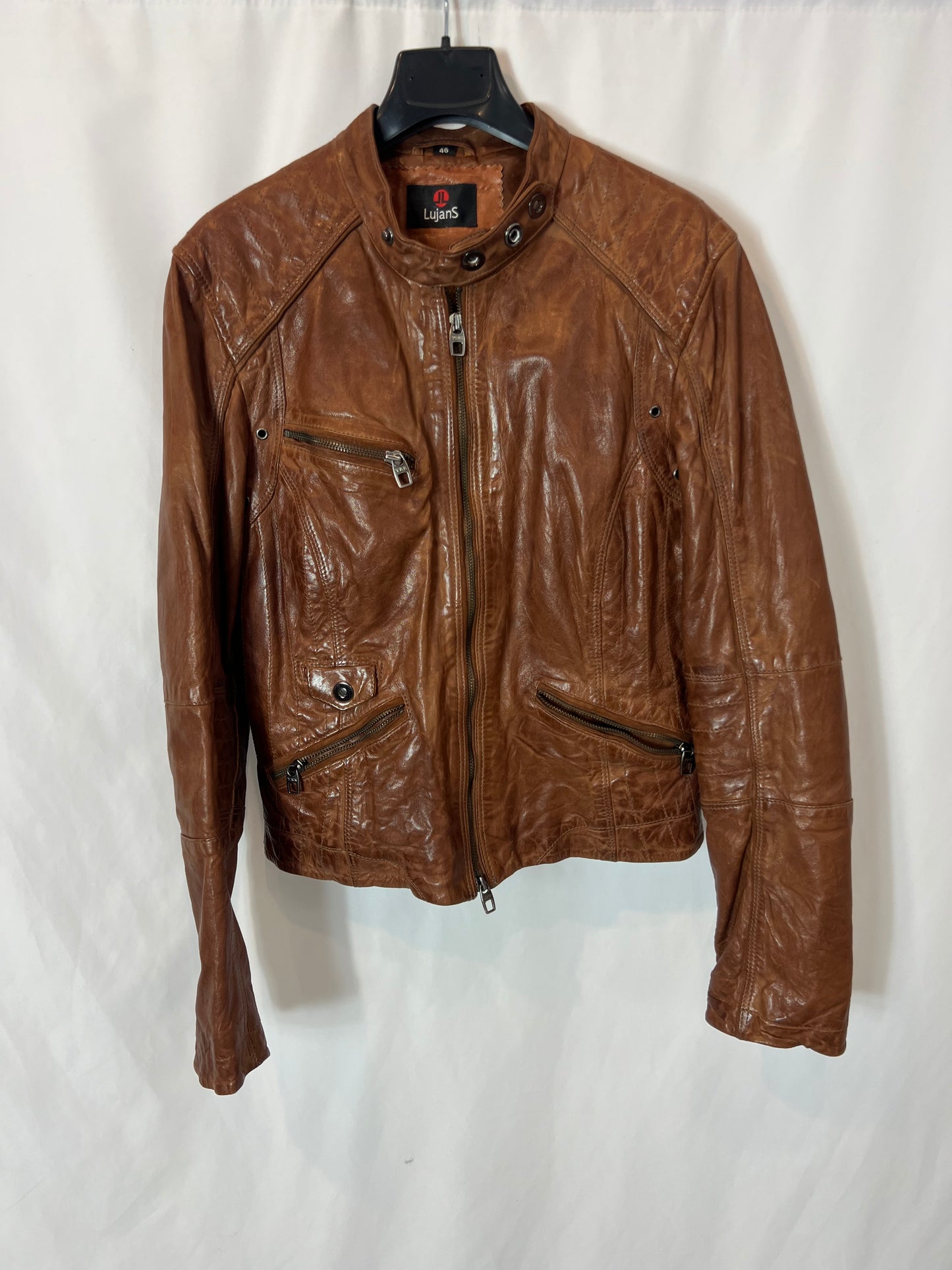 LUJANS. Chaqueta piel marrón. T 46 (S)