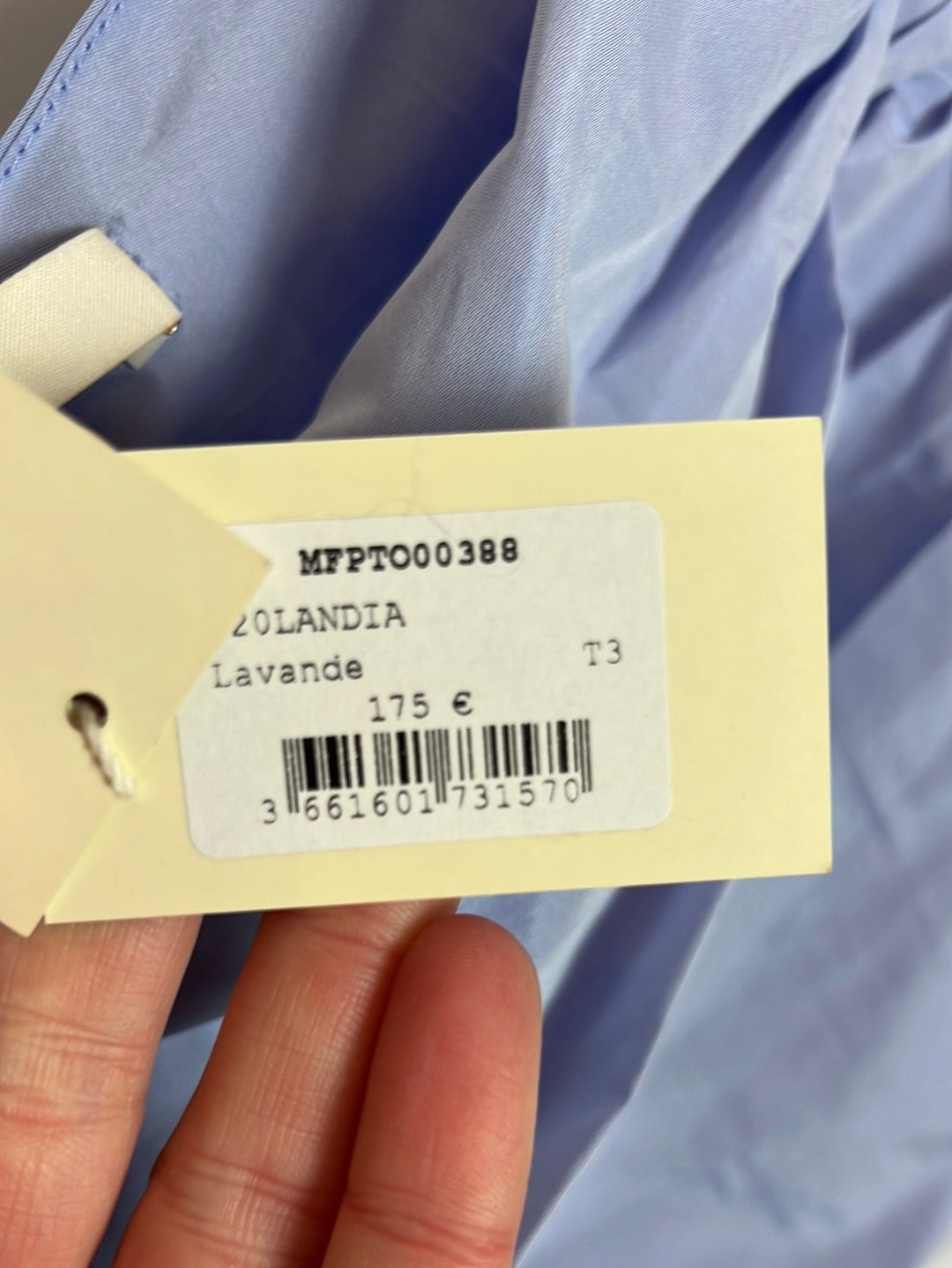 MAJE. Top asimetrico  azul claro. T 3(M)