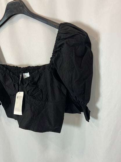 H&M. croptop negro  T.34