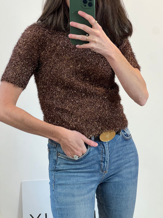 MANGO. Top ocre textura