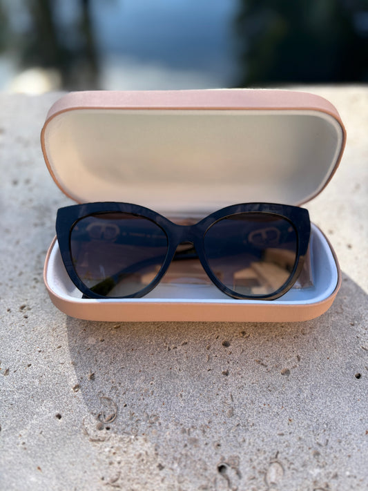 TWINSET. Gafas de sol tonos grises