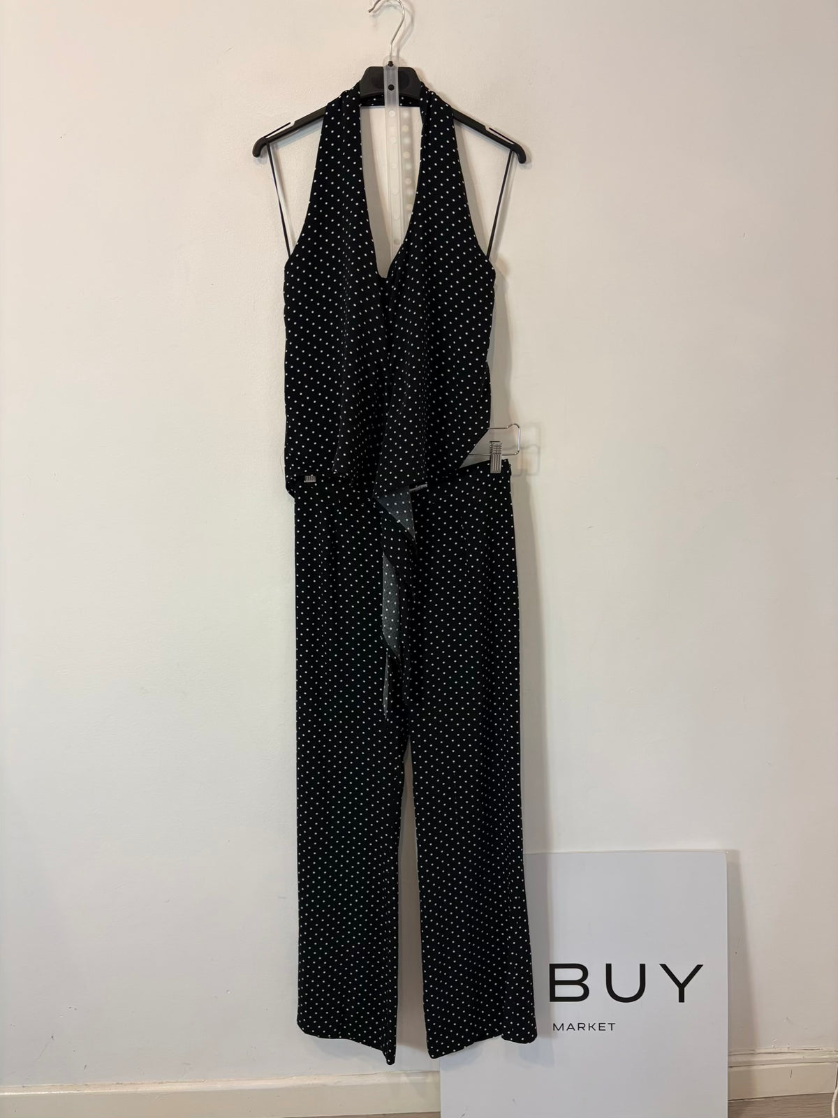 SOPHIE & LUCIE. Total look fluido lunares