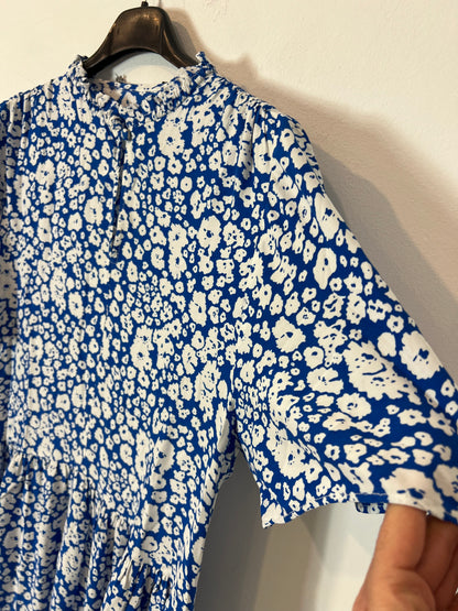 OTHERS. Long blue floral dress YOUR (S/M)