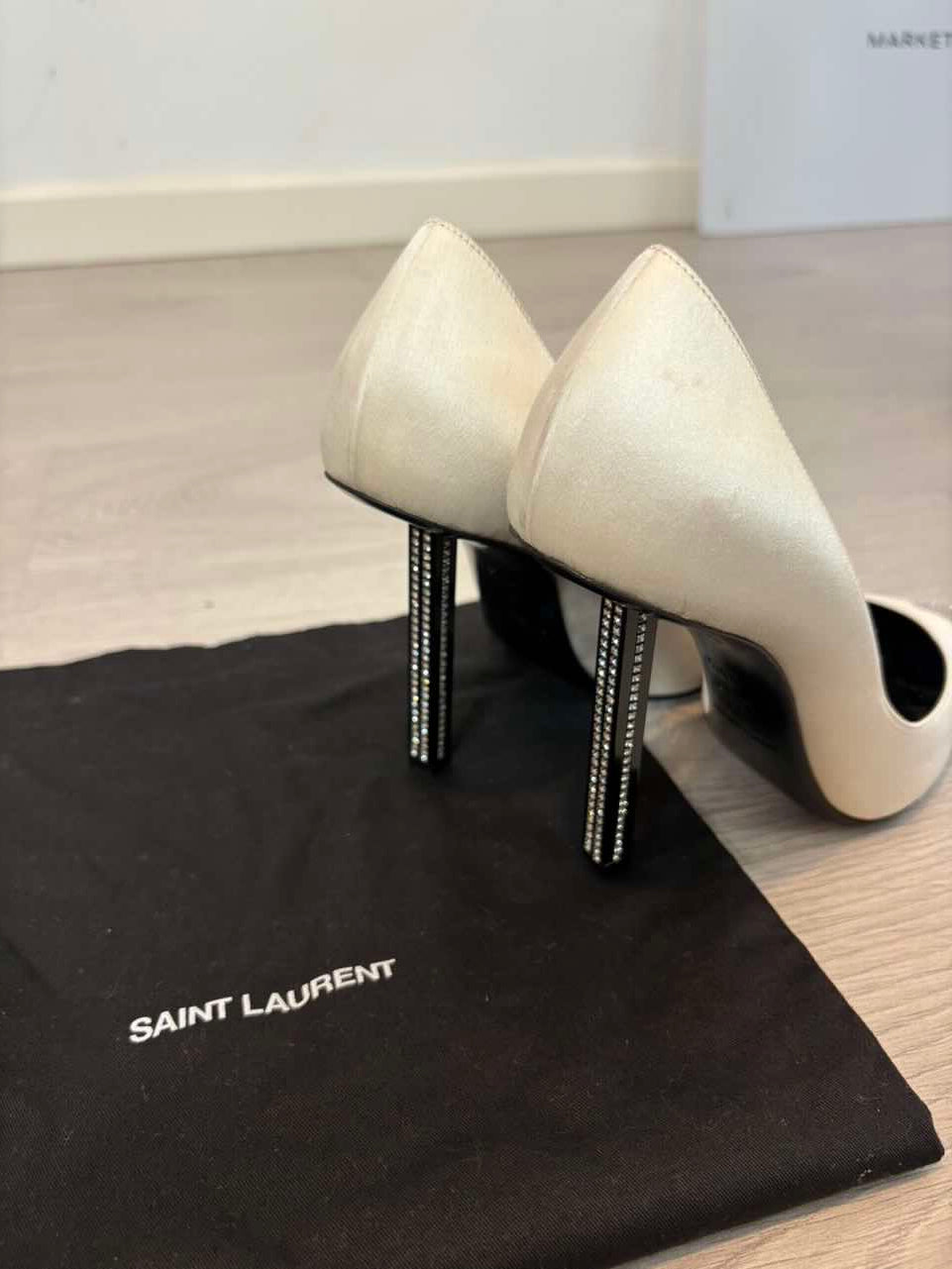 SAINT LAURENT. Tacones seda modelo Tower . T 38,5